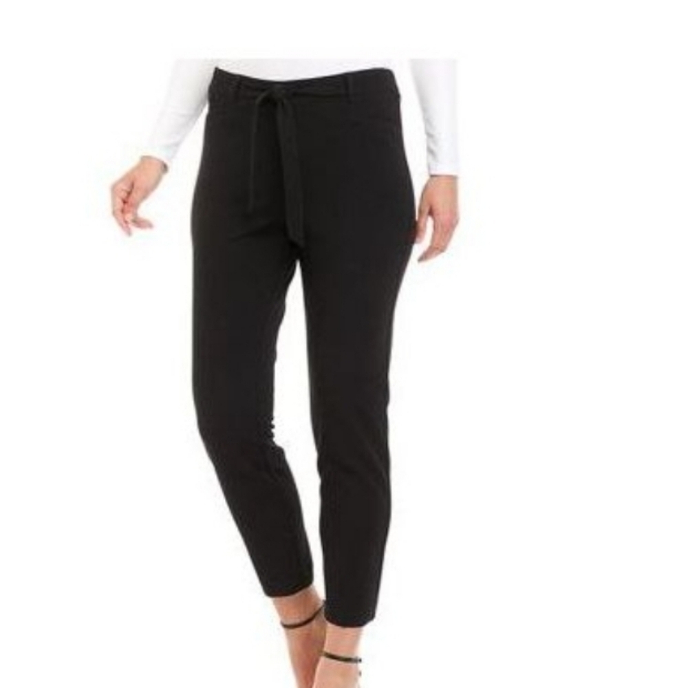 Belted pull on ankle pants